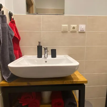 Apartman Pearl - New And Cosy Close To Center